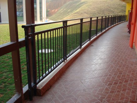 鋅鋼護欄生產廠家那個專業(yè)