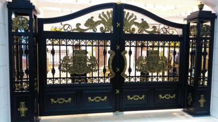 鋁藝大門(mén)為什么越來(lái)越受到客戶的喜愛(ài)?