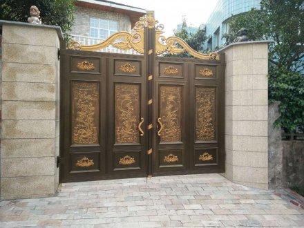 別墅鋁藝大門有哪些優(yōu)點能受到廣大用戶的青睞