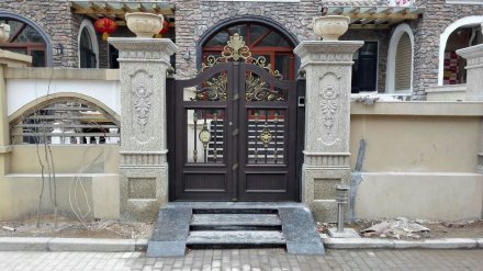 <b>濰坊鋁藝大門外觀美的體現(xiàn)？</b>