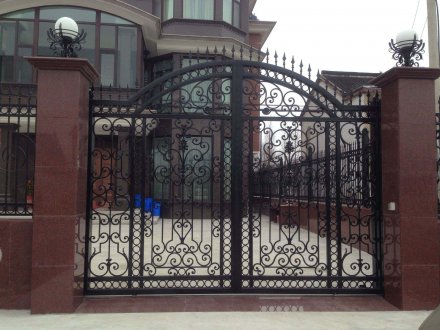 這才是鐵藝大門的正確打開方式！