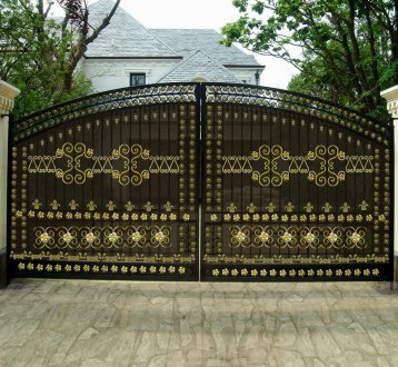 鐵藝大門廠家定制需要如何定制？