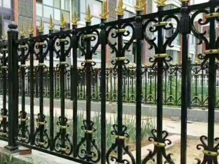 景德鎮(zhèn)韓式鋁藝大門哪家便宜-安誠護(hù)欄廠家